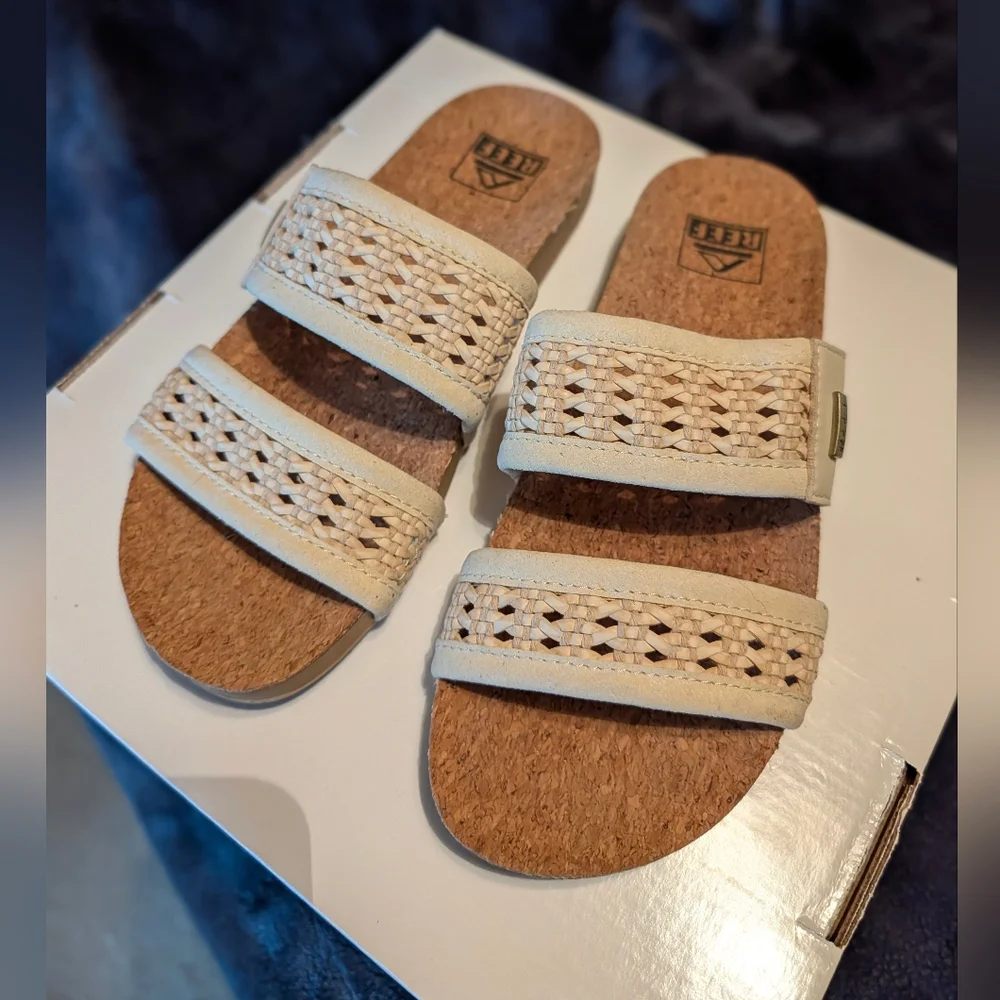 Reef Cushion Woven Vista size 6 - EUC🤍 - Picture 4 of 7